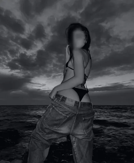 Cecilia, 30