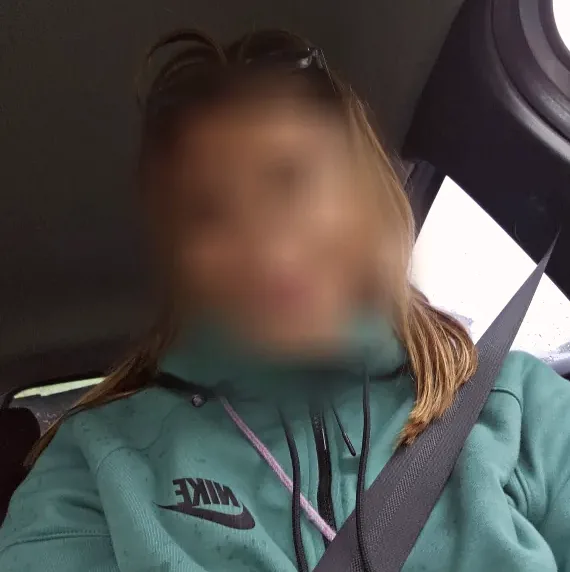 Elina, 22