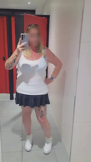 Emmi, 39