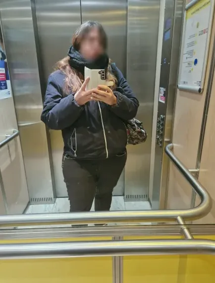 Jenni, 38