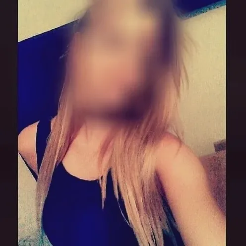 Laura, 36