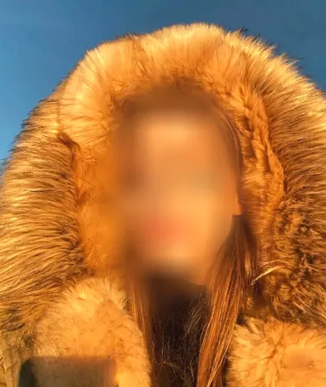 Nina, 26