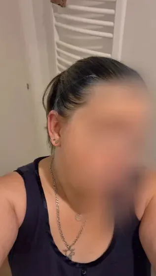Sanni, 31